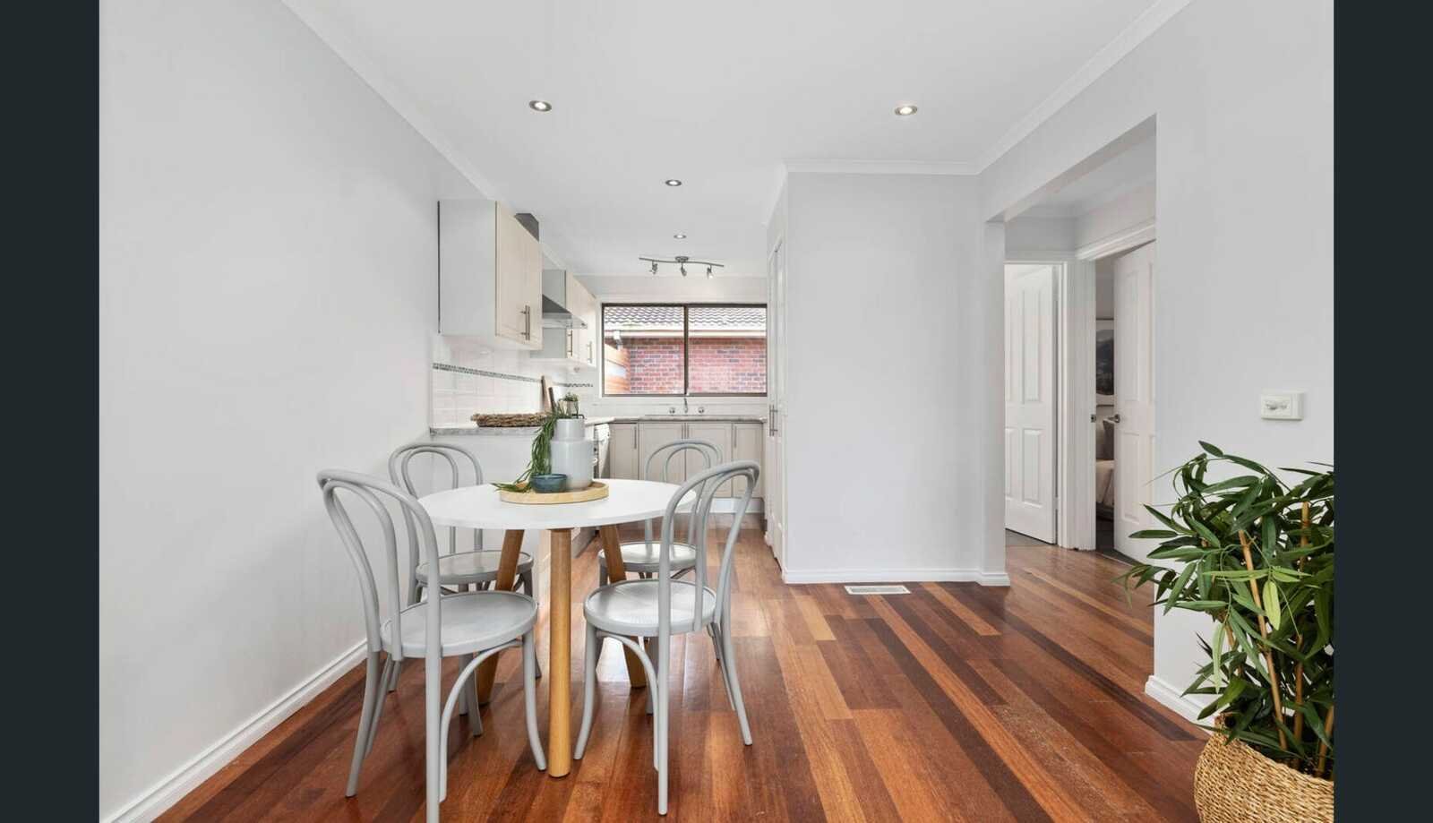 Gallery: 16/53-55 Blackwood Avenue
