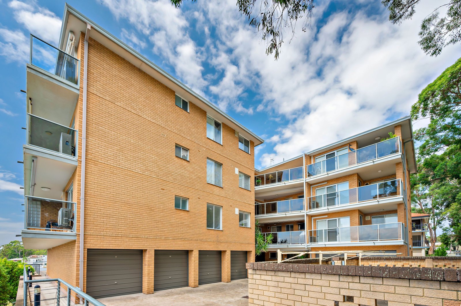 16/53 Victoria Parade NELSON BAY 18