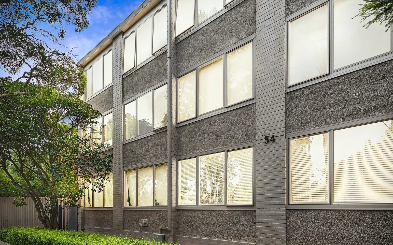 Gallery: 16/54 Balston Street