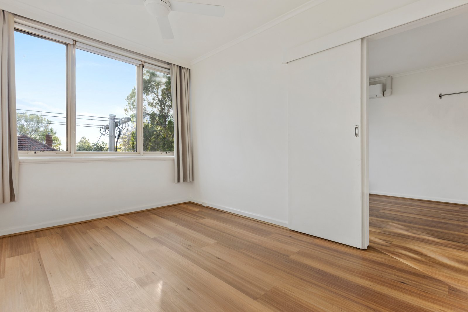 Gallery: 16/54 Balston Street