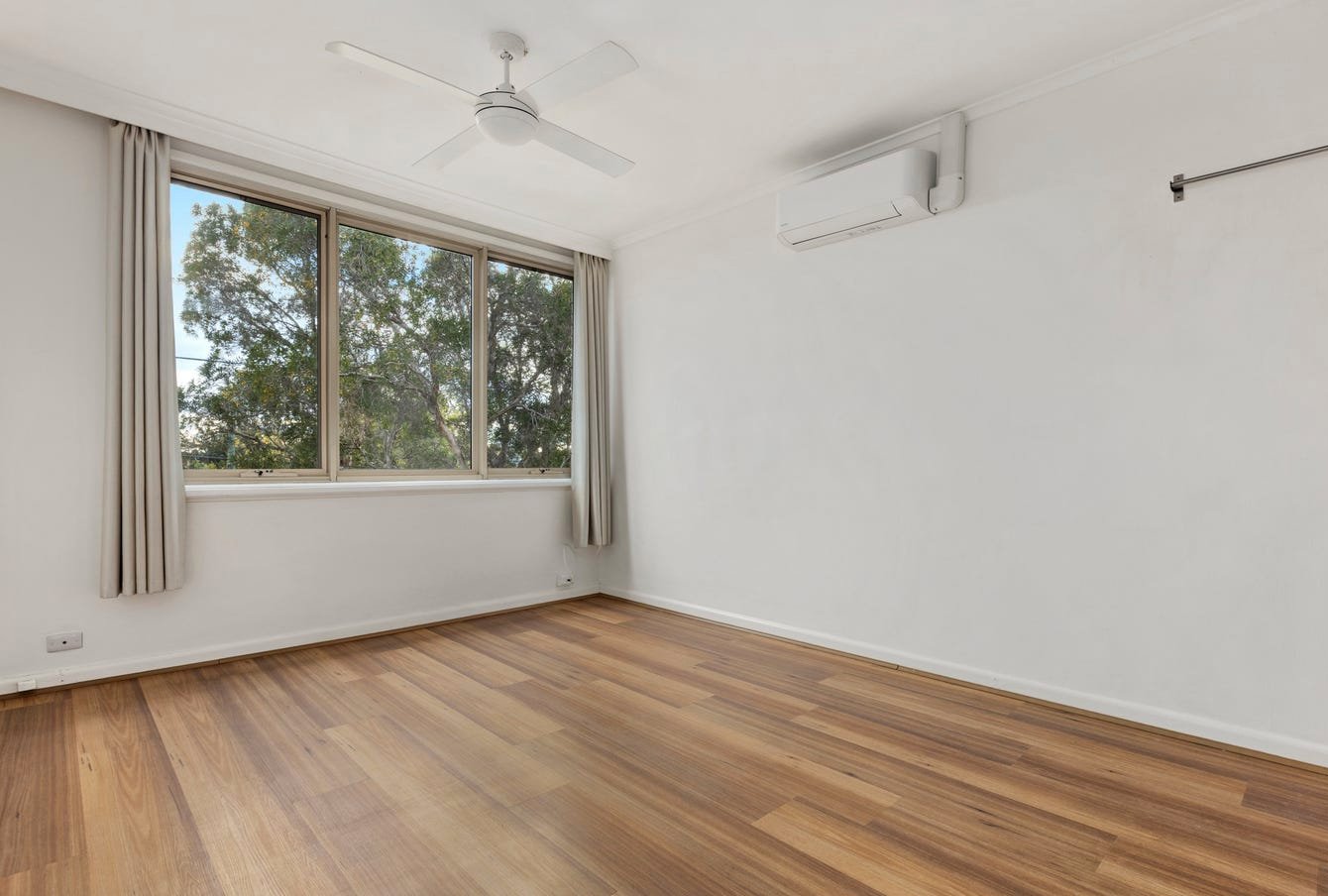 Gallery: 16/54 Balston Street