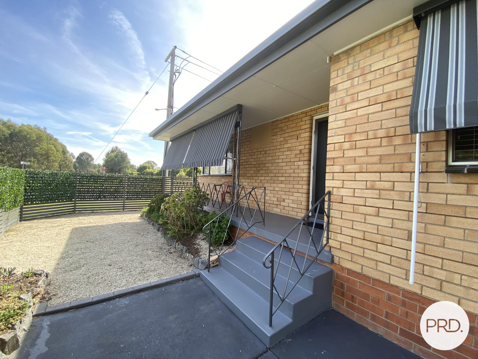 1/654 Short Street EAST ALBURY 2