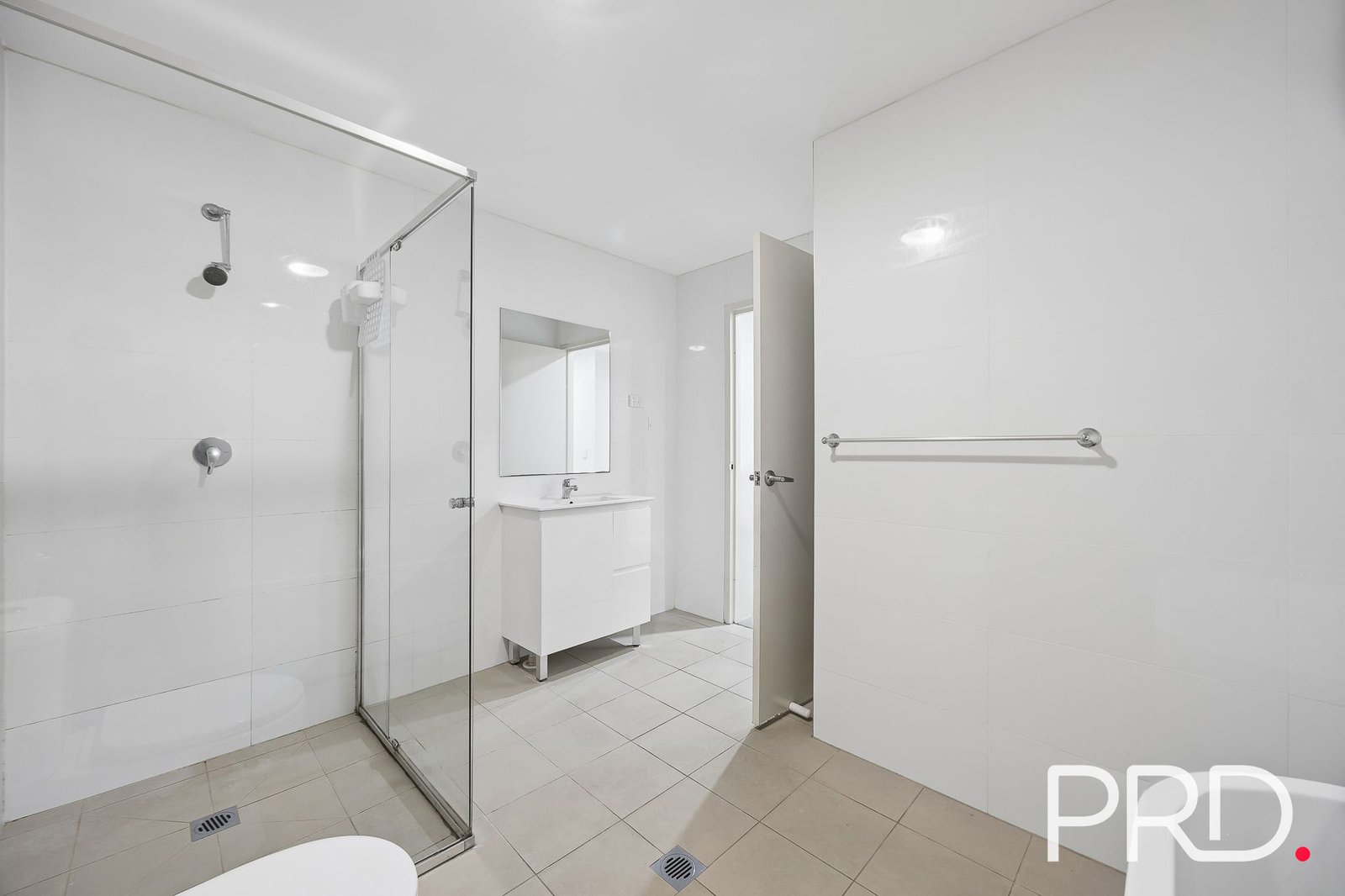 16/57-59 Lachlan Street WARWICK FARM 9
