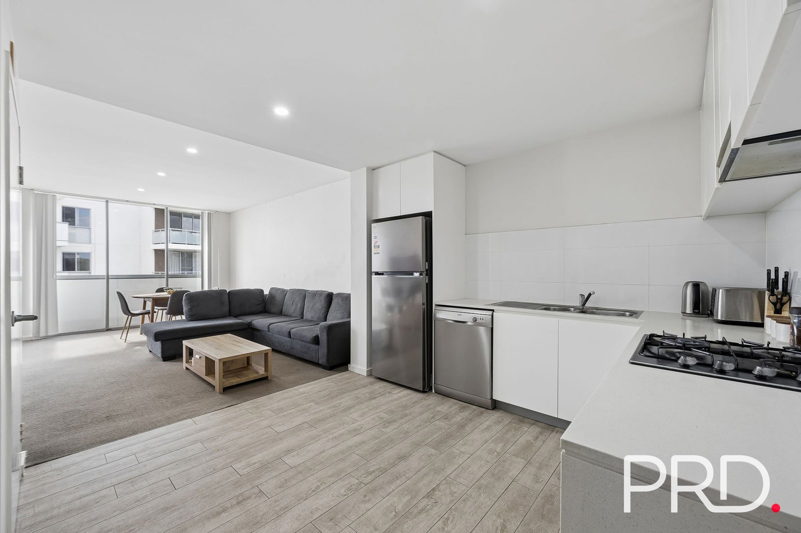 16/57-59 Lachlan Street WARWICK FARM 12
