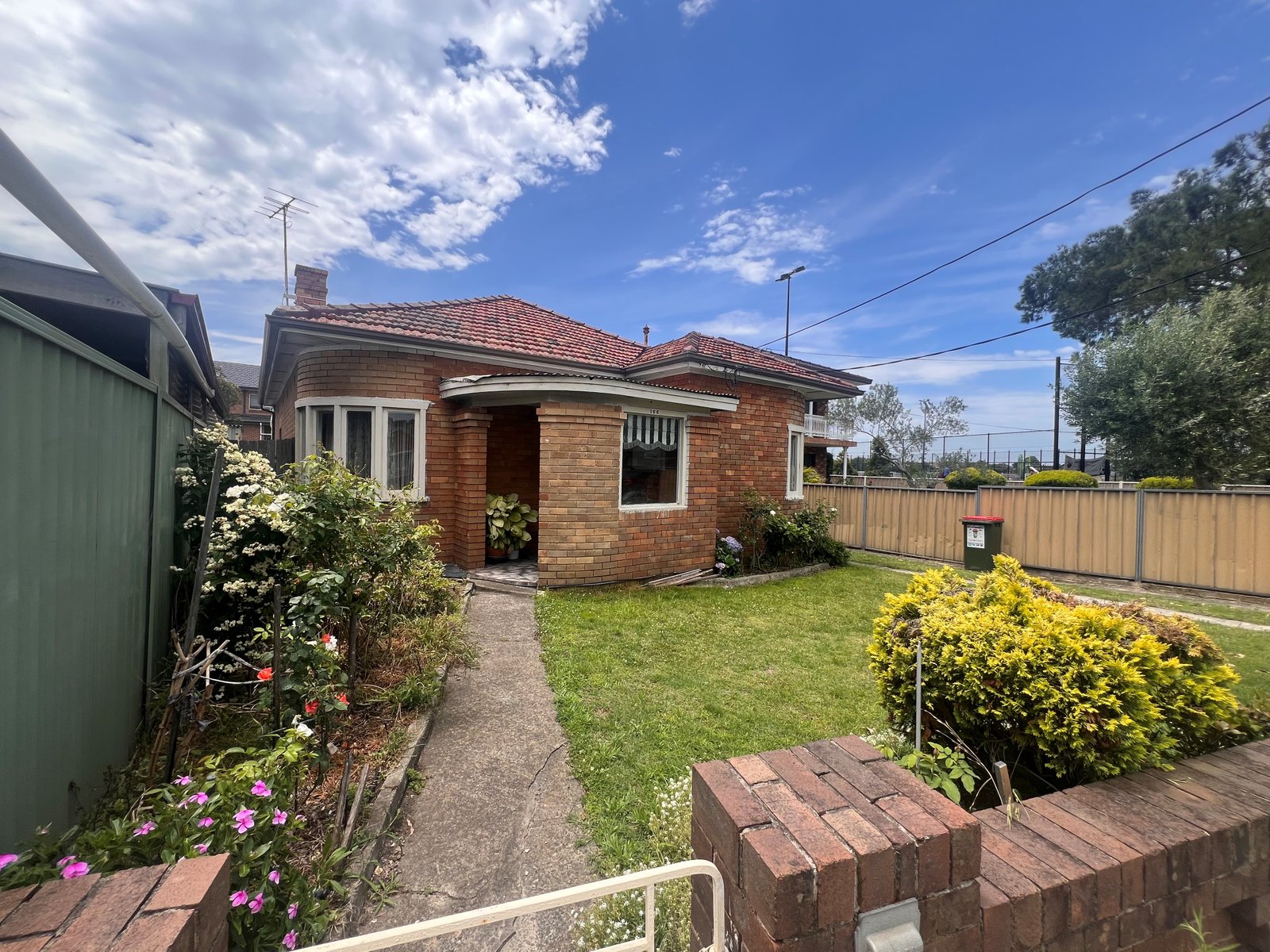 166 Bay Street ROCKDALE 1
