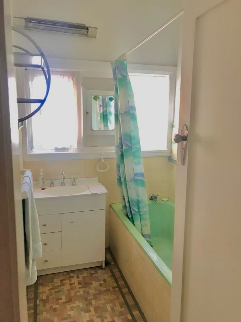 166 Bay Street ROCKDALE 7