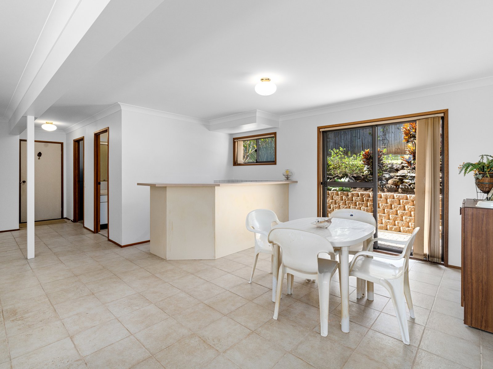 166 Darlington Drive BANORA POINT 13