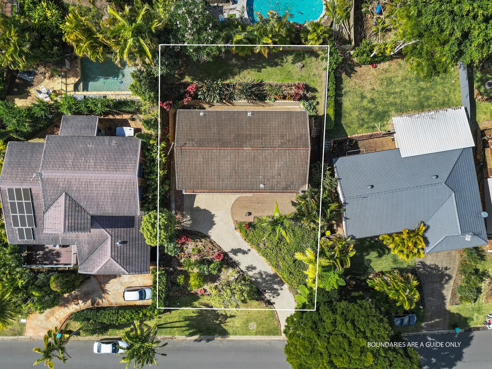 166 Darlington Drive BANORA POINT 17