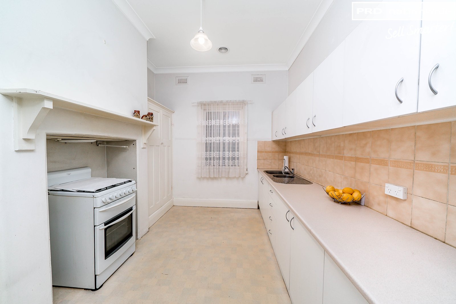 166 Edward Street WAGGA WAGGA 4