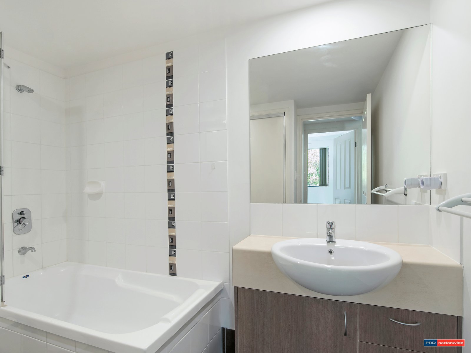 16/6 Fifth Avenue BURLEIGH HEADS 7