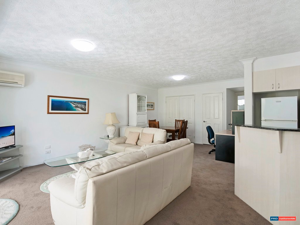 16/6 Fifth Avenue BURLEIGH HEADS 5