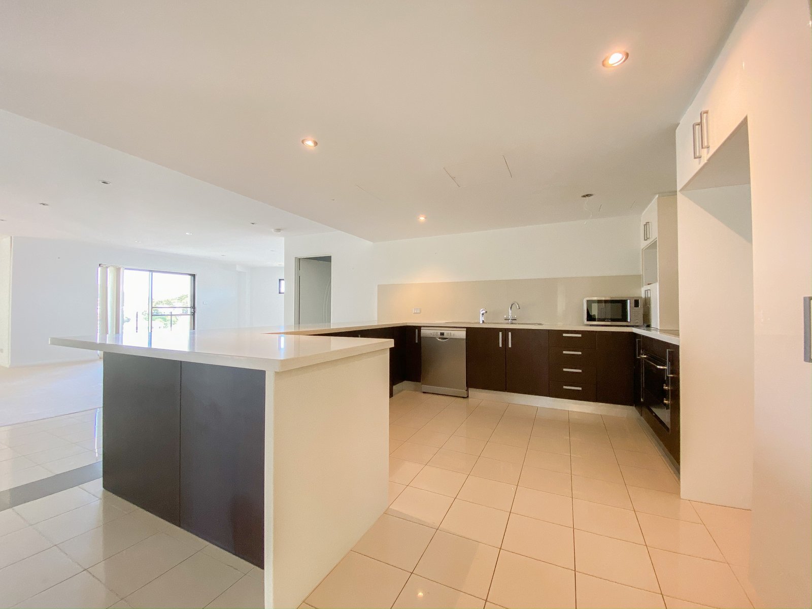 16/6 Government Road NELSON BAY 3