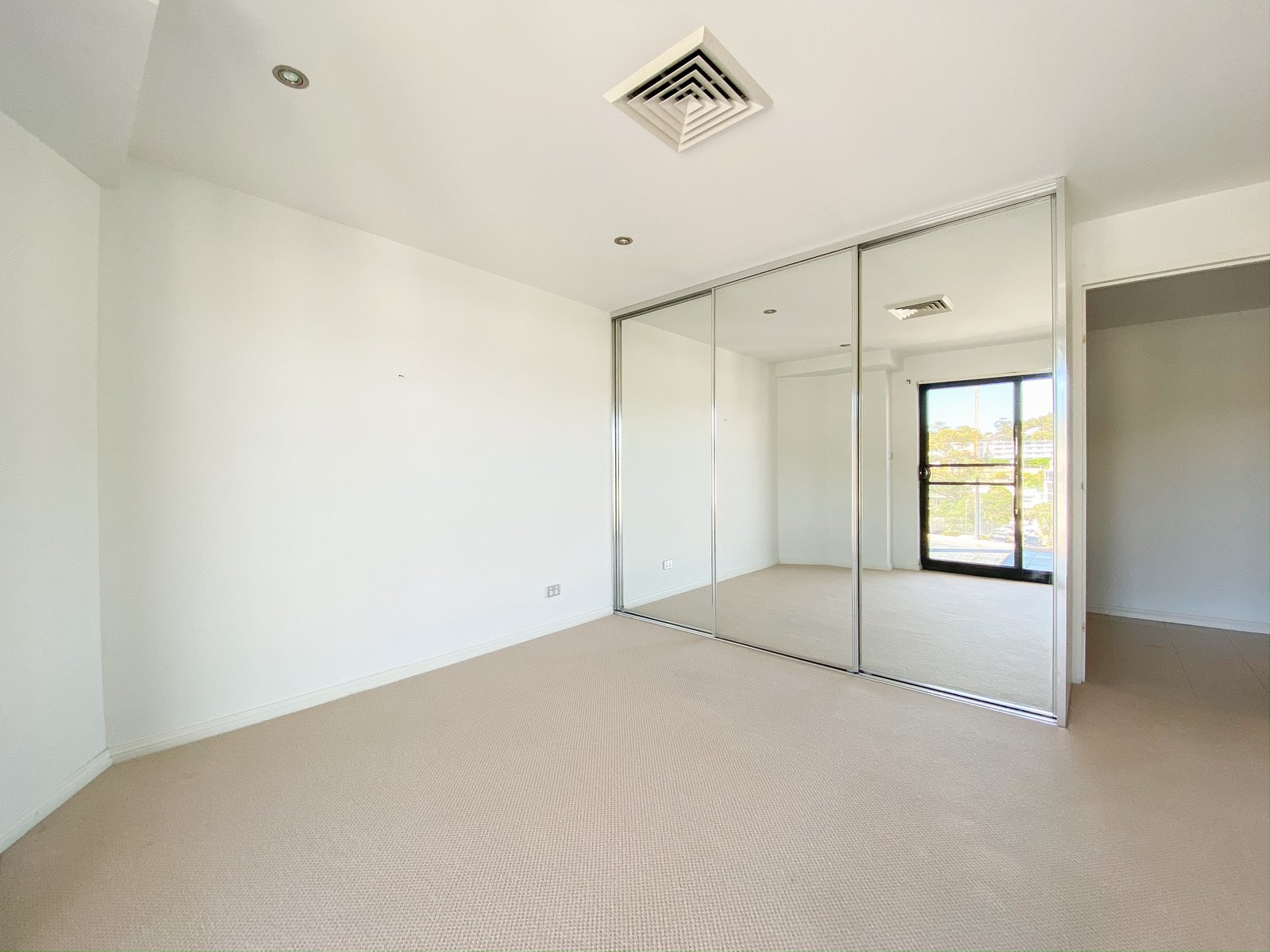 16/6 Government Road NELSON BAY 7