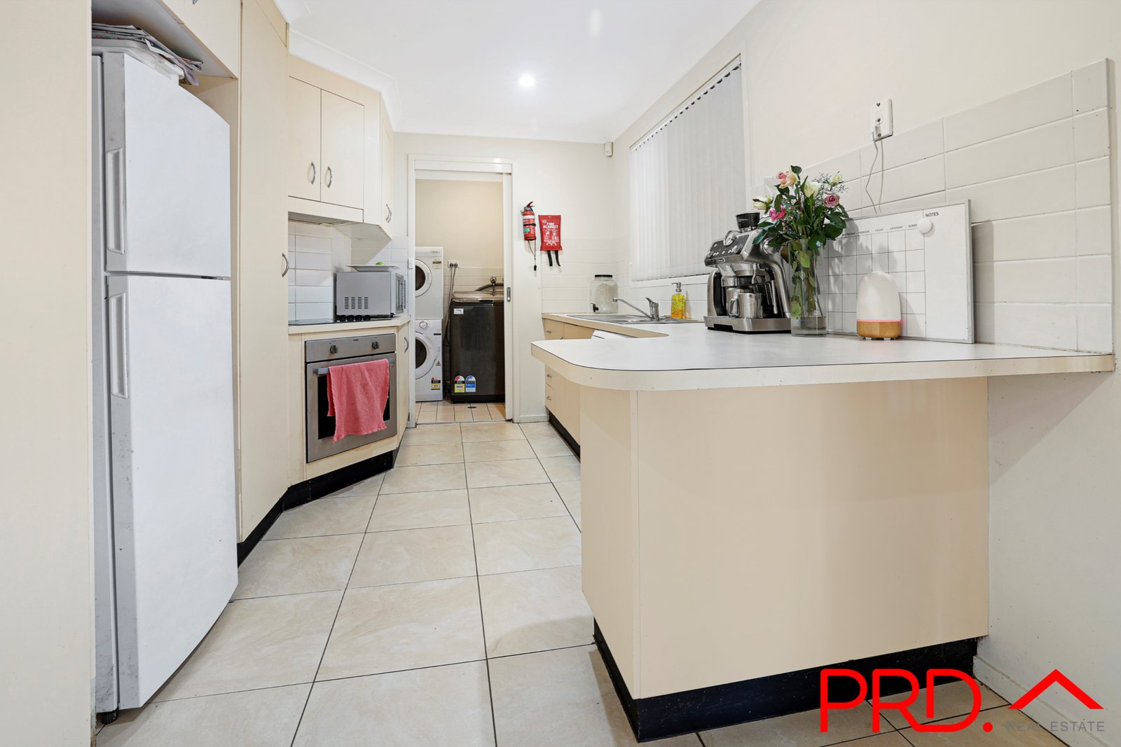 166 Hillvue Road TAMWORTH 5