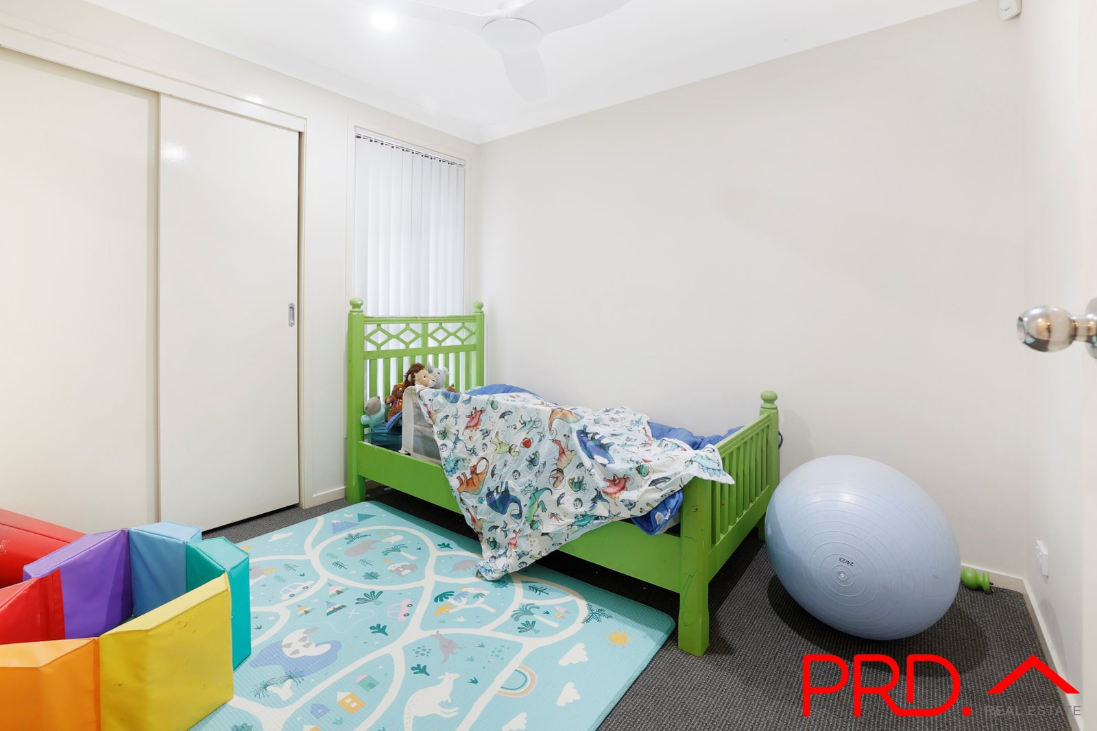 166 Hillvue Road TAMWORTH 12