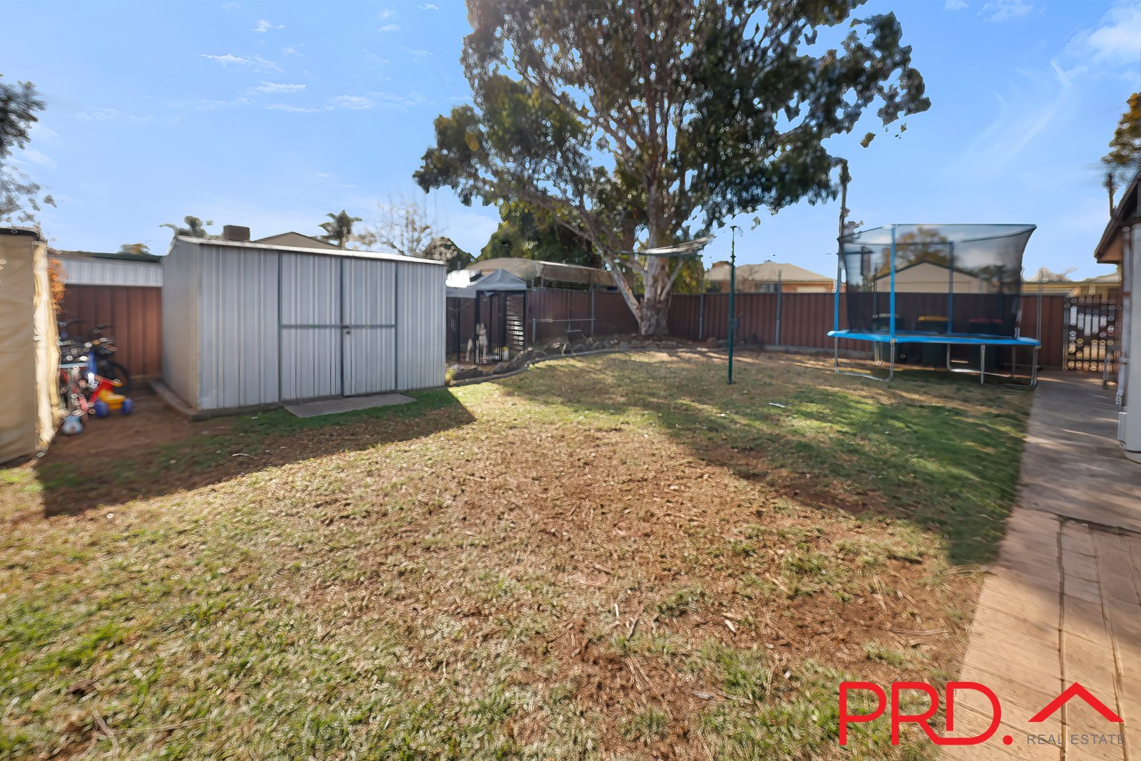166 Hillvue Road TAMWORTH 16
