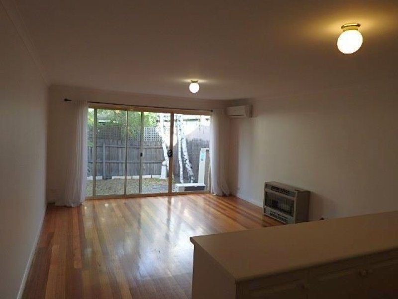 Gallery: 166 Nott Street