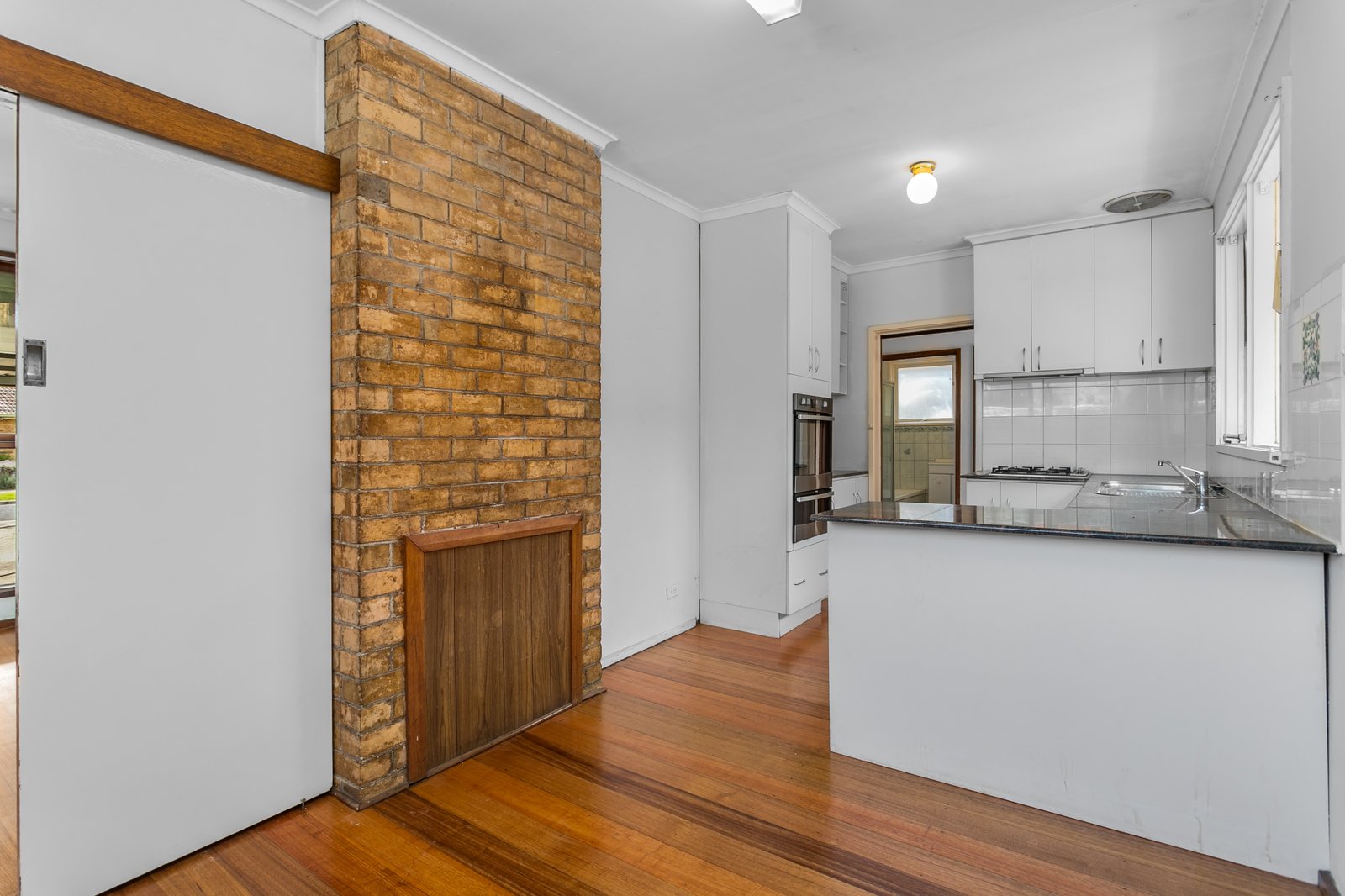 Gallery: 1/66 Seventh Avenue