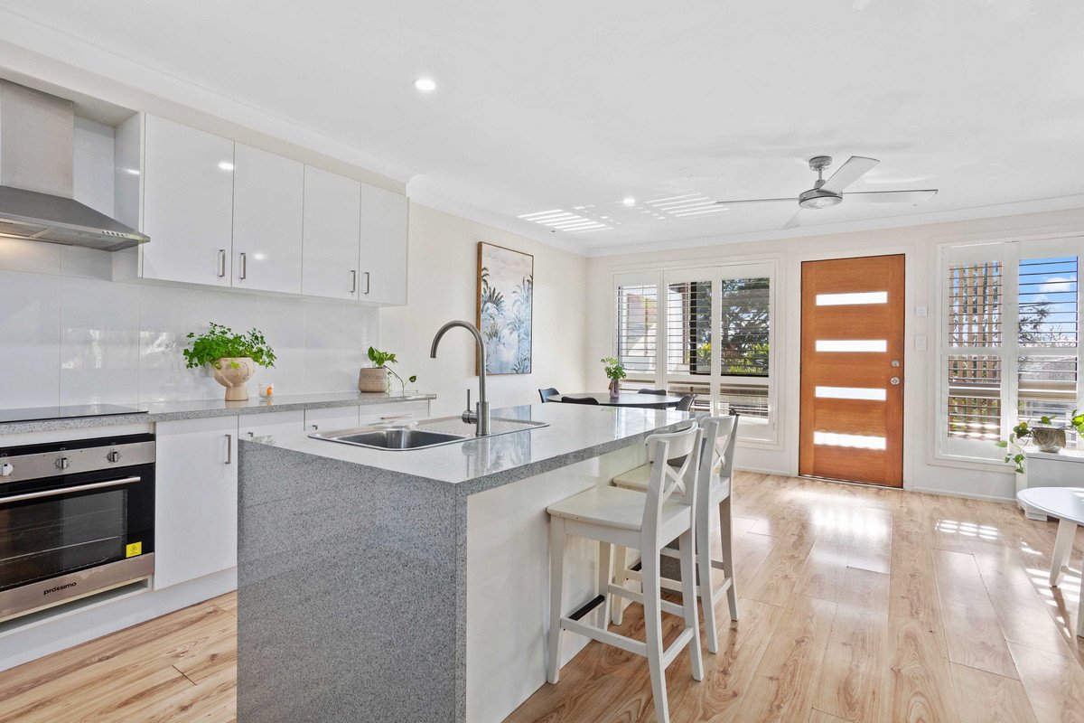 1/66 West Burleigh Road Burleigh Heads 3