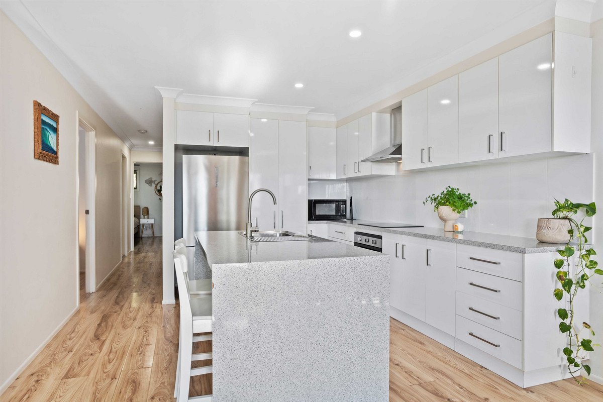 1/66 West Burleigh Road Burleigh Heads 4