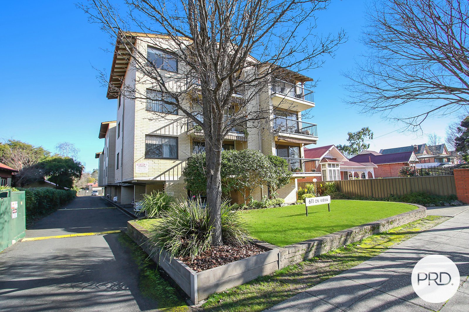 16/611 Kiewa Street ALBURY 8