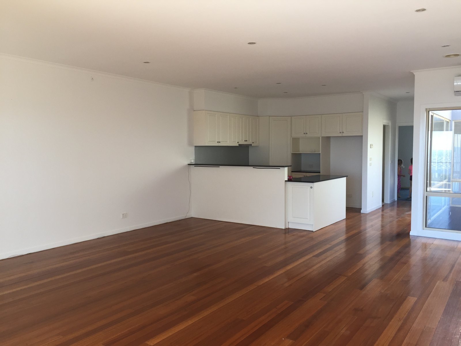 Gallery: 16/616 Nepean Highway