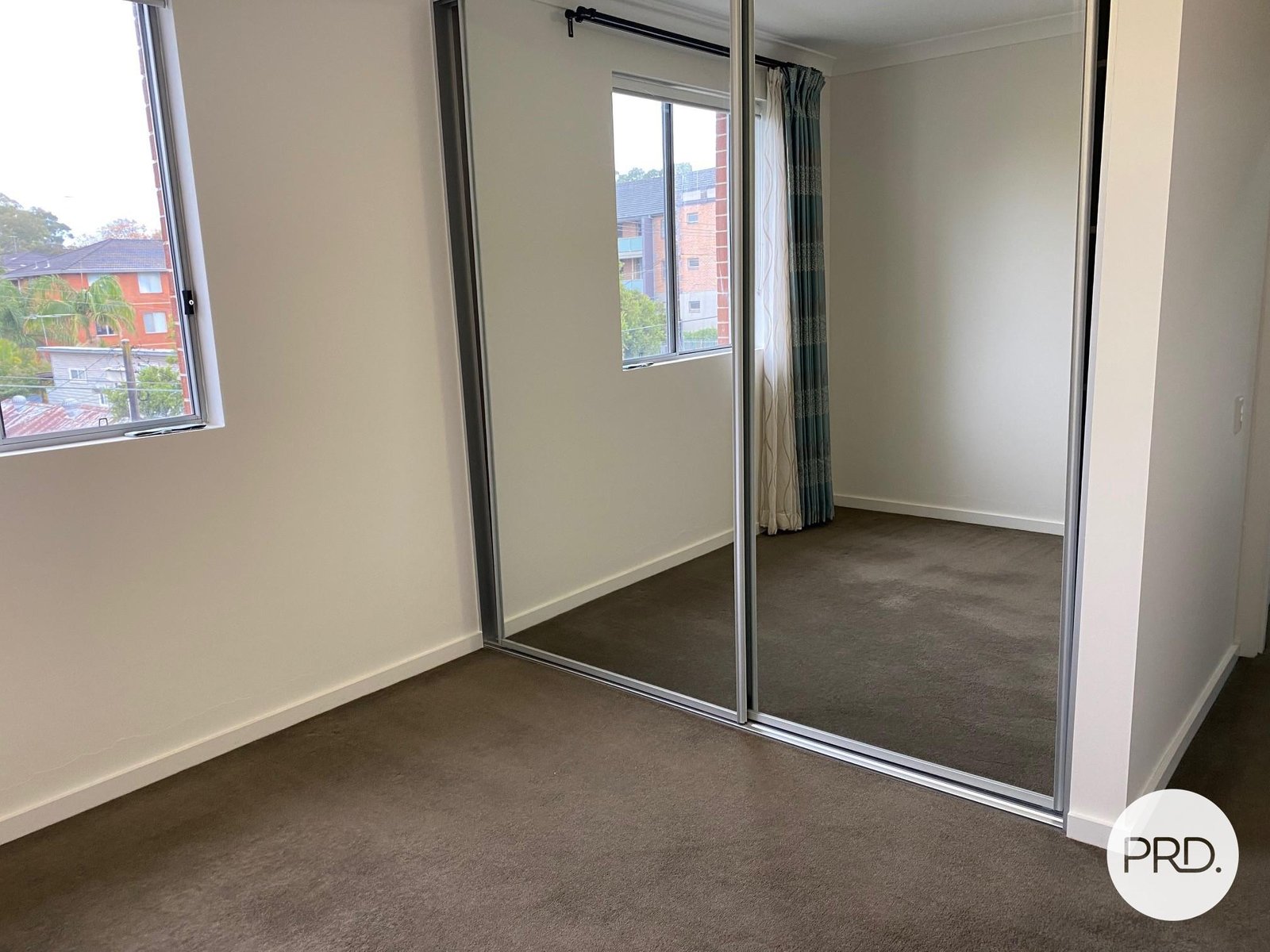 16/62-68 Pitt Street MORTDALE 9