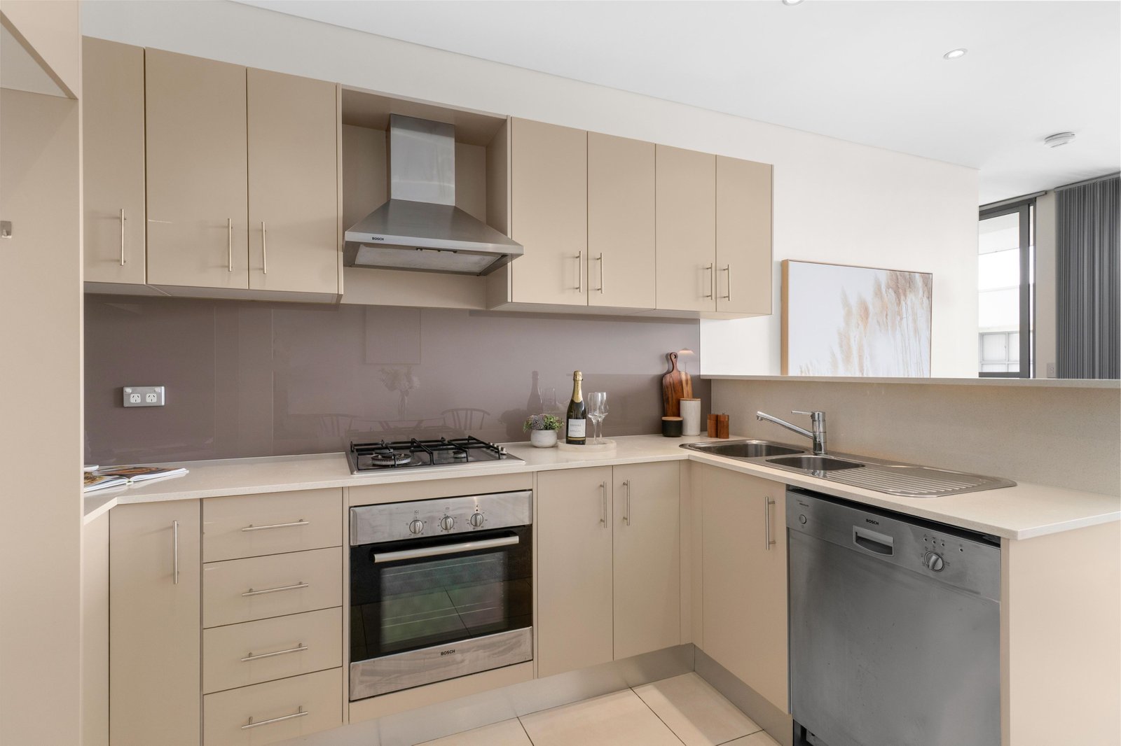 16/654 Botany Road ALEXANDRIA 3