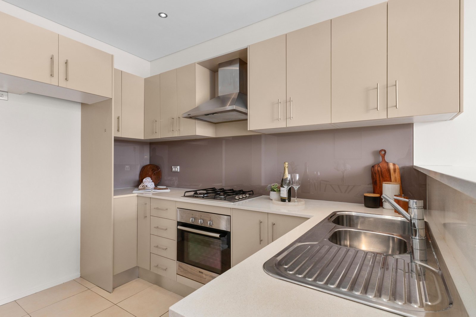 16/654 Botany Road ALEXANDRIA 4