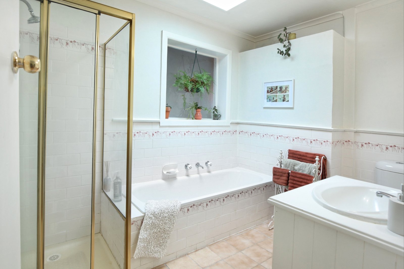 Real Estate and Property in 1666 Mount Macedon Road, Woodend, VIC