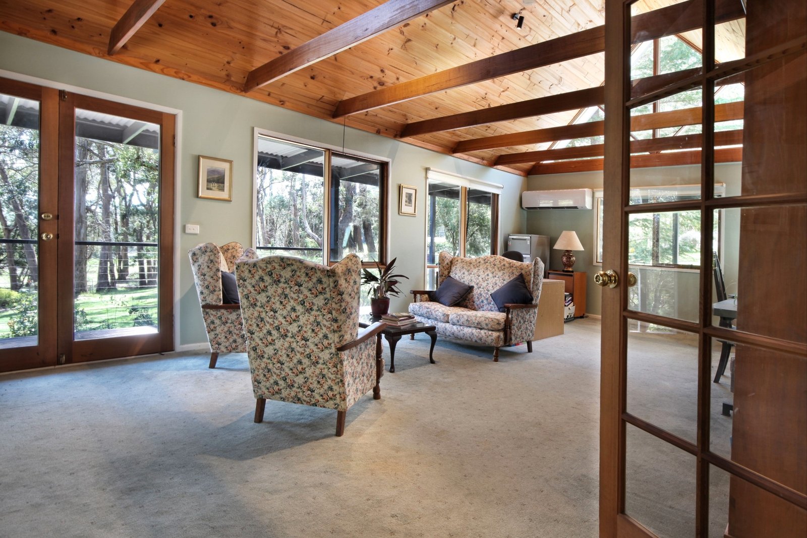 Real Estate and Property in 1666 Mount Macedon Road, Woodend, VIC