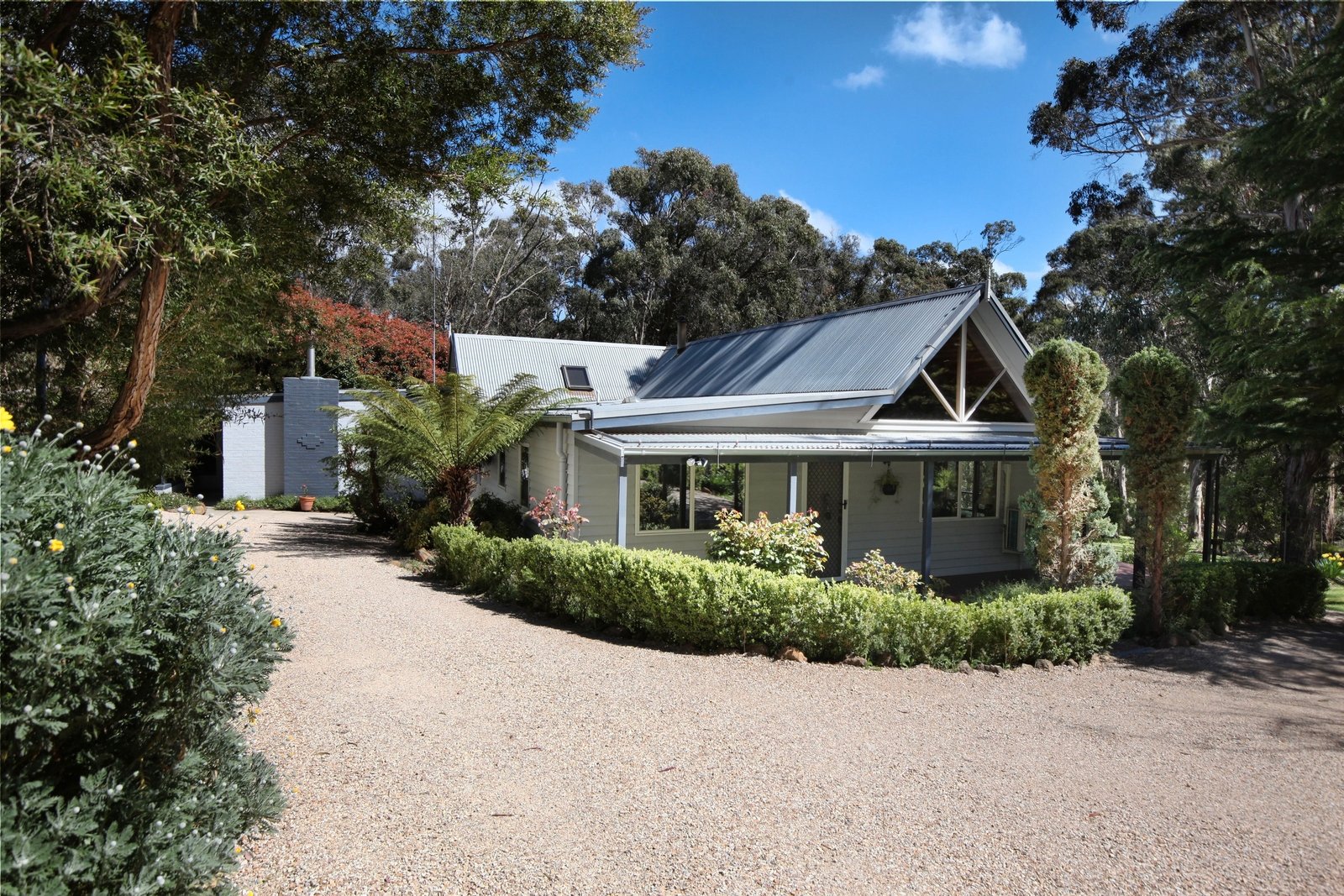 Real Estate and Property in 1666 Mount Macedon Road, Woodend, VIC
