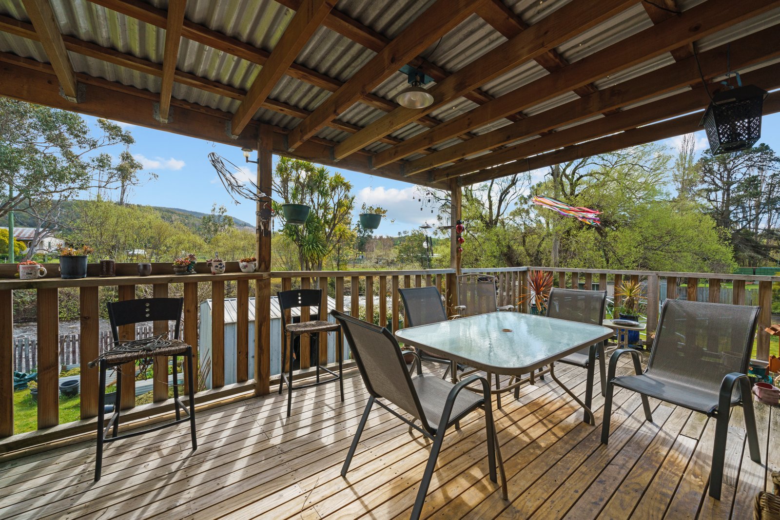 1668 Gordon River Road WESTERWAY 8