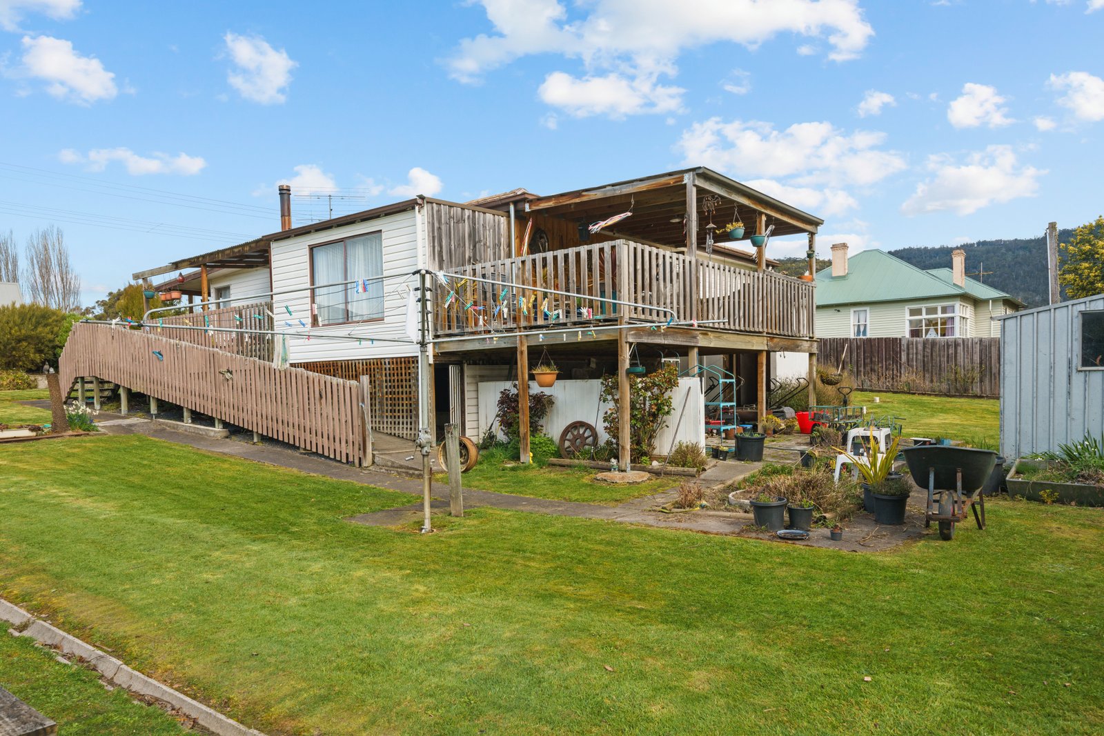 1668 Gordon River Road WESTERWAY 14