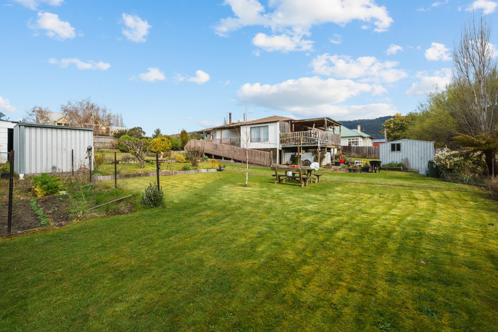 1668 Gordon River Road WESTERWAY 17