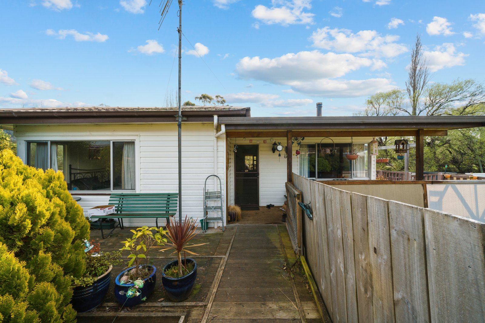 1668 Gordon River Road WESTERWAY 21