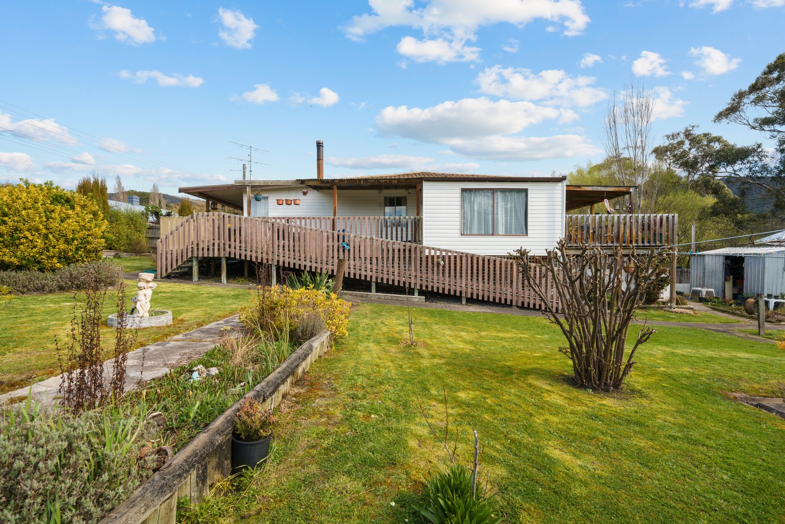 1668 Gordon River Road WESTERWAY 23