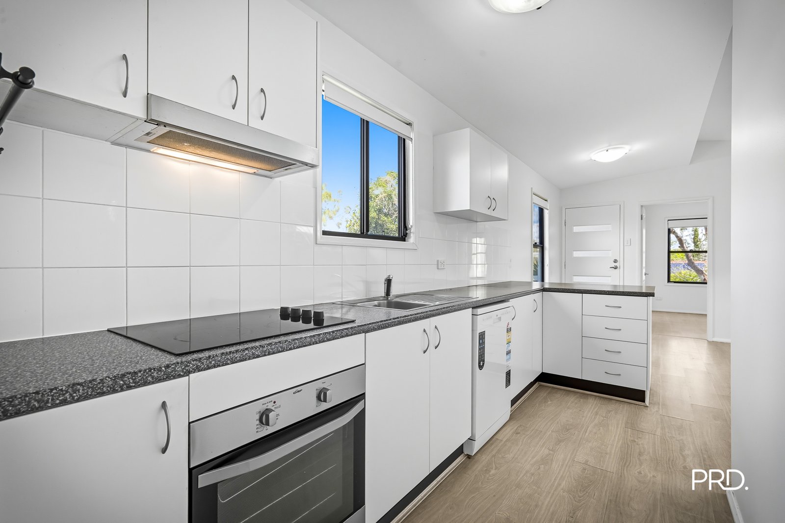 166A Burns Rd  Springwood 2