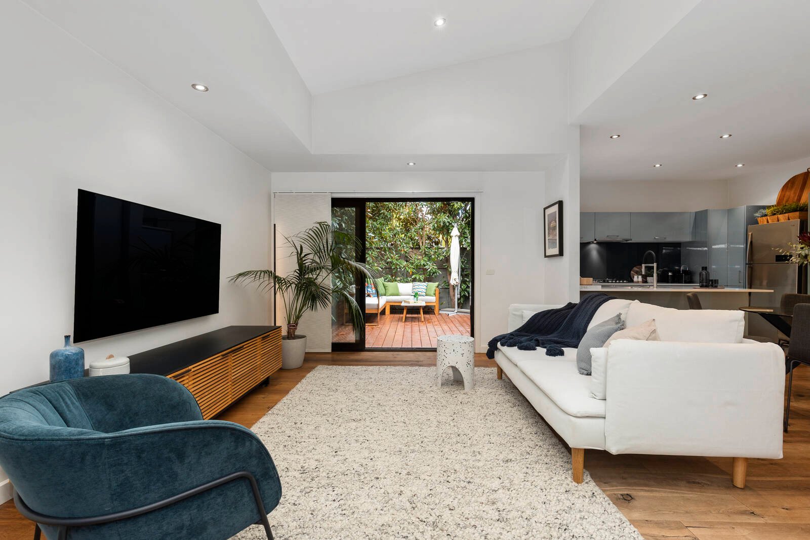 Gallery: 1/66a Warrigal Road