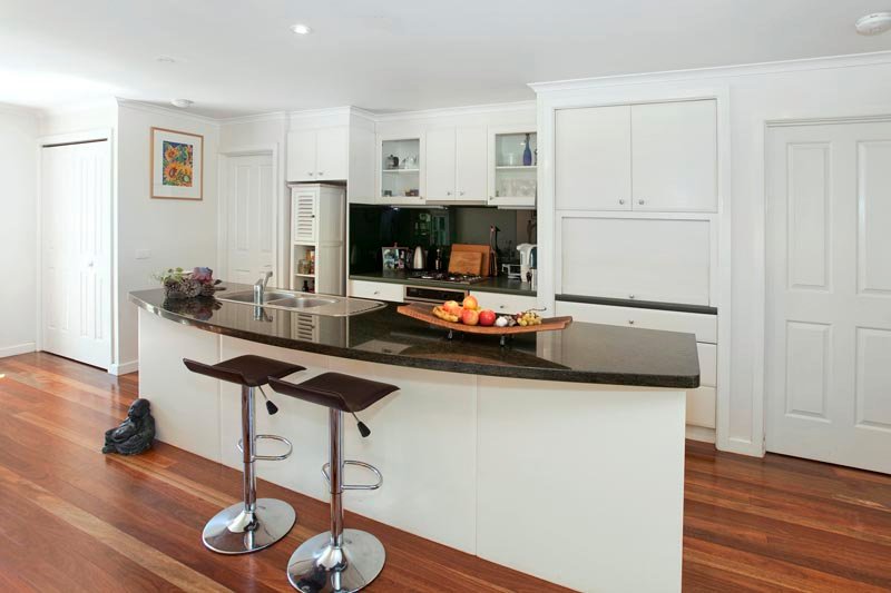 Gallery: 166B Thomas Street