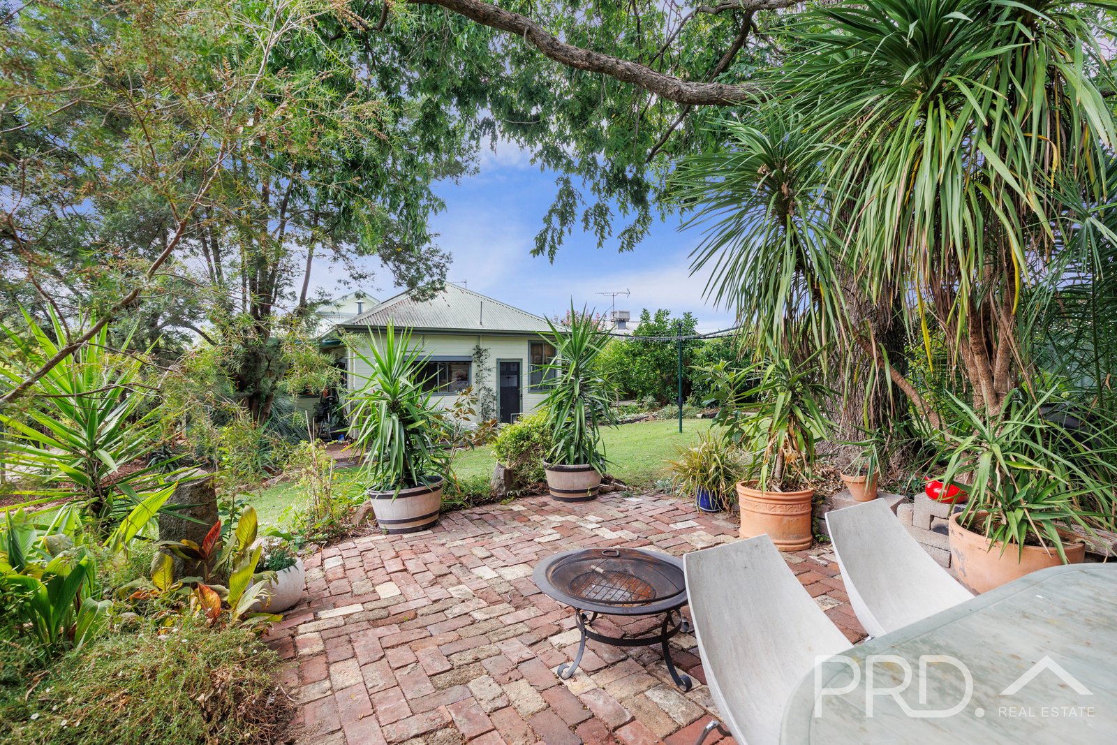 167 Simpson Street TUMUT 17