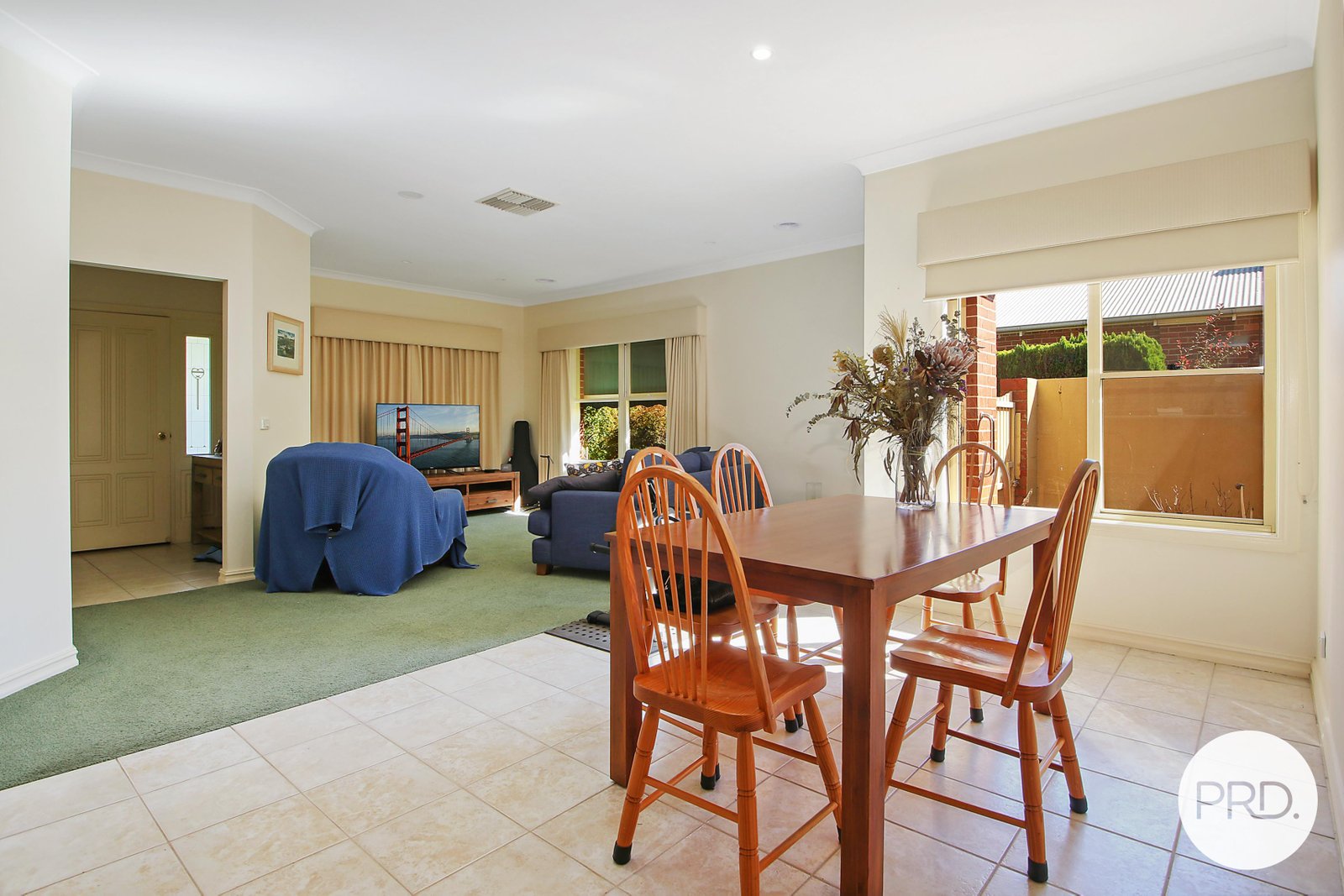 1/670 Jones Street ALBURY 4