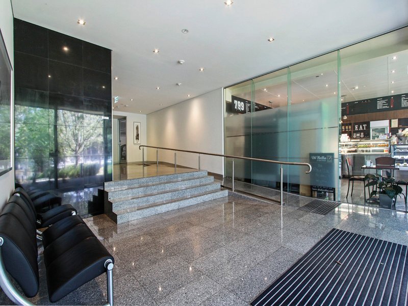 Gallery: 16/799 Springvale Road
