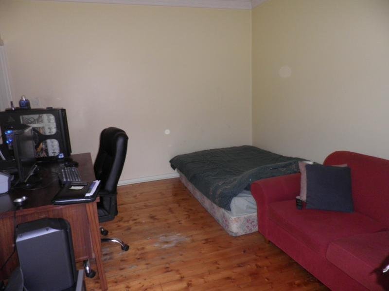 Gallery: 167A East Boundary Road