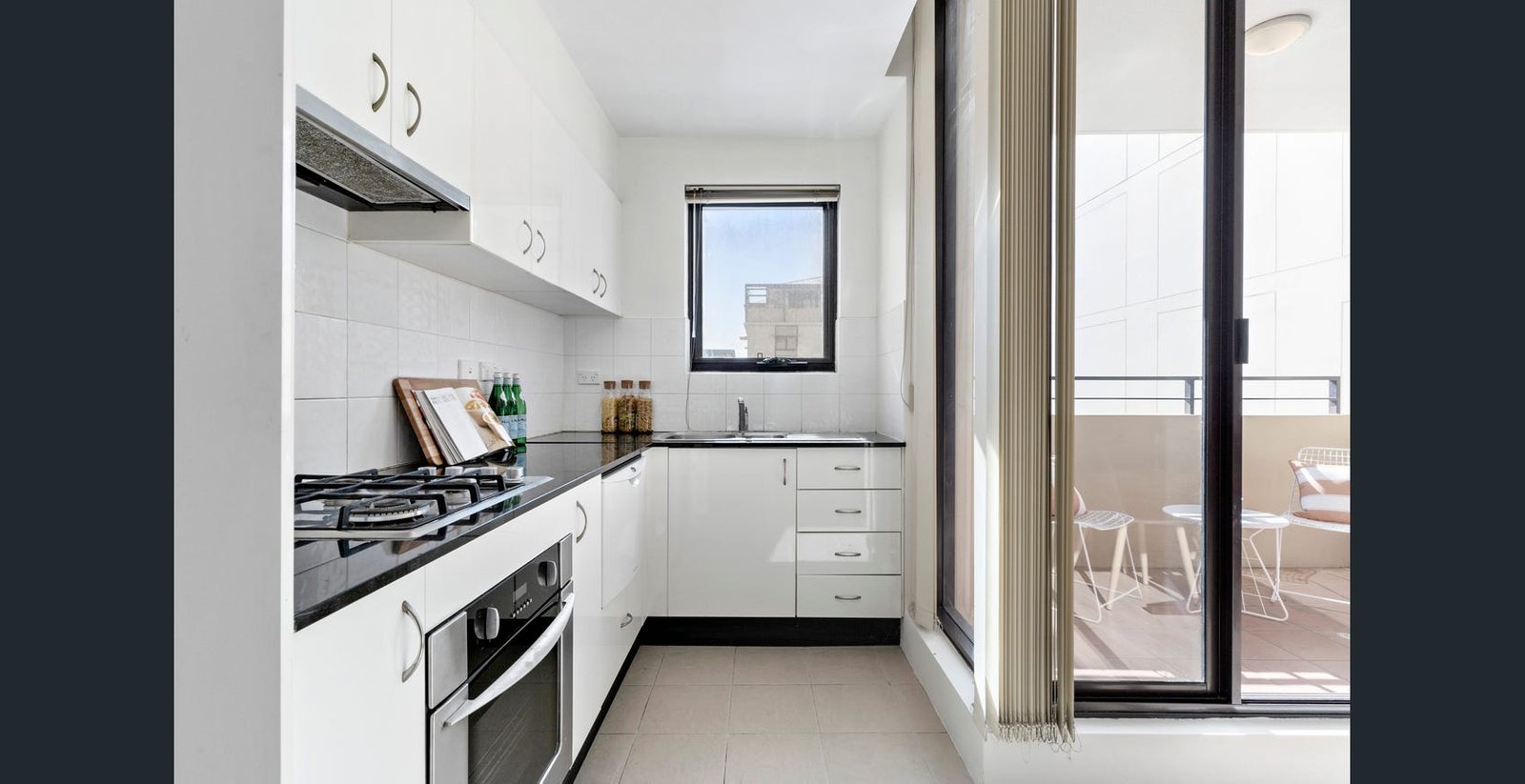 16/8-10 Derby Street KOGARAH 10