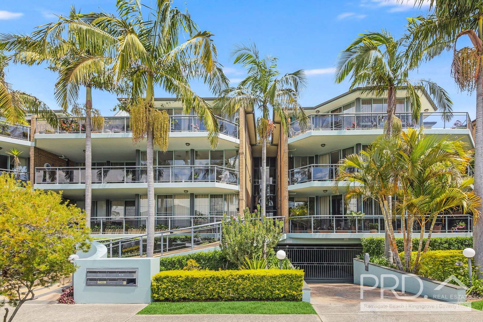 16/8-12 Sellwood Street BRIGHTON-LE-SANDS 1