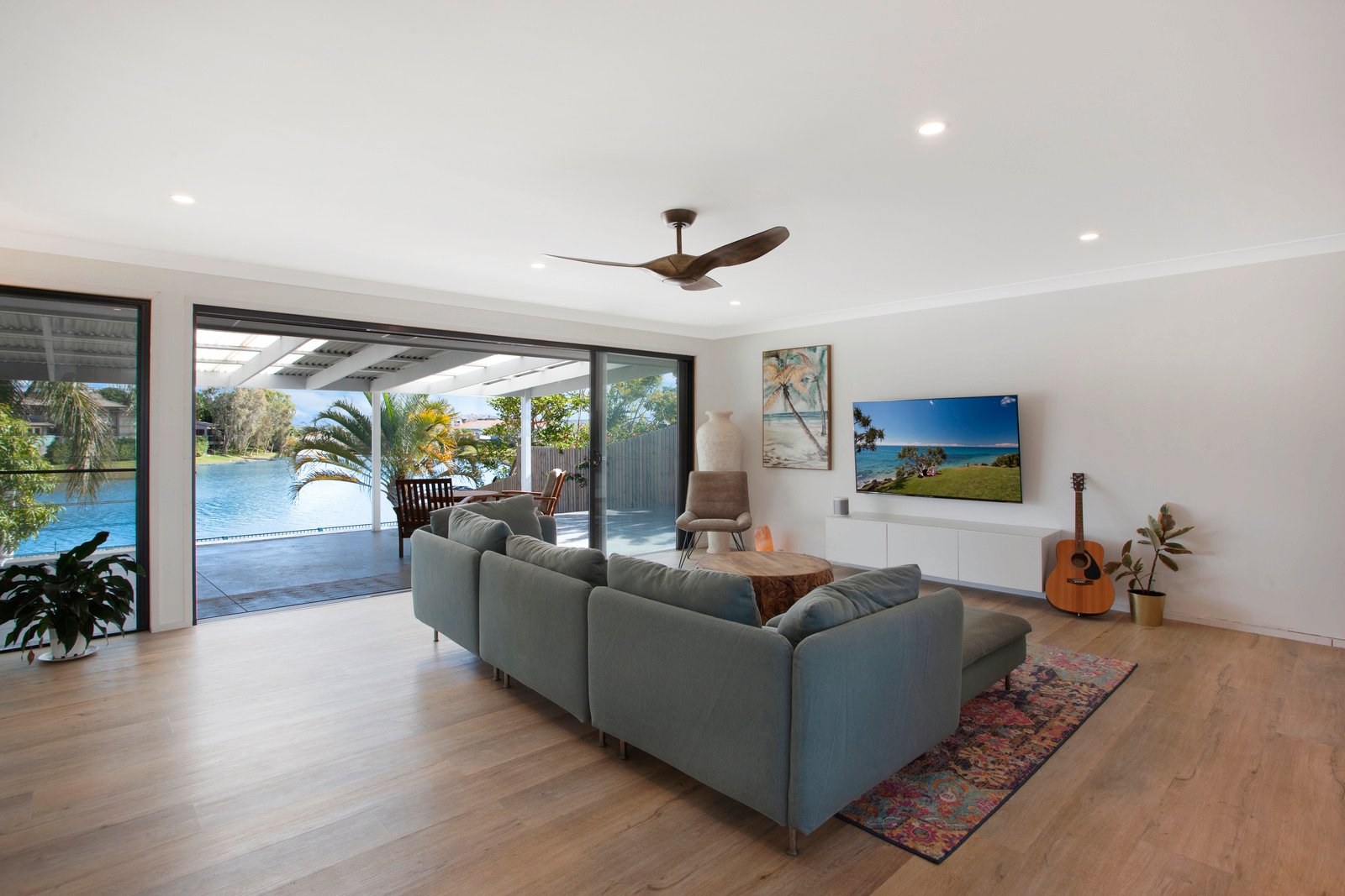 168 Acanthus Avenue BURLEIGH WATERS 6