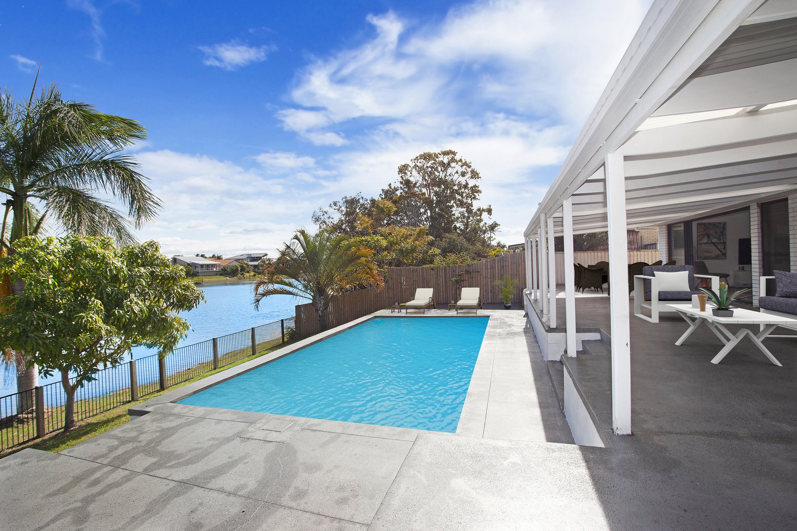 168 Acanthus Avenue BURLEIGH WATERS 14