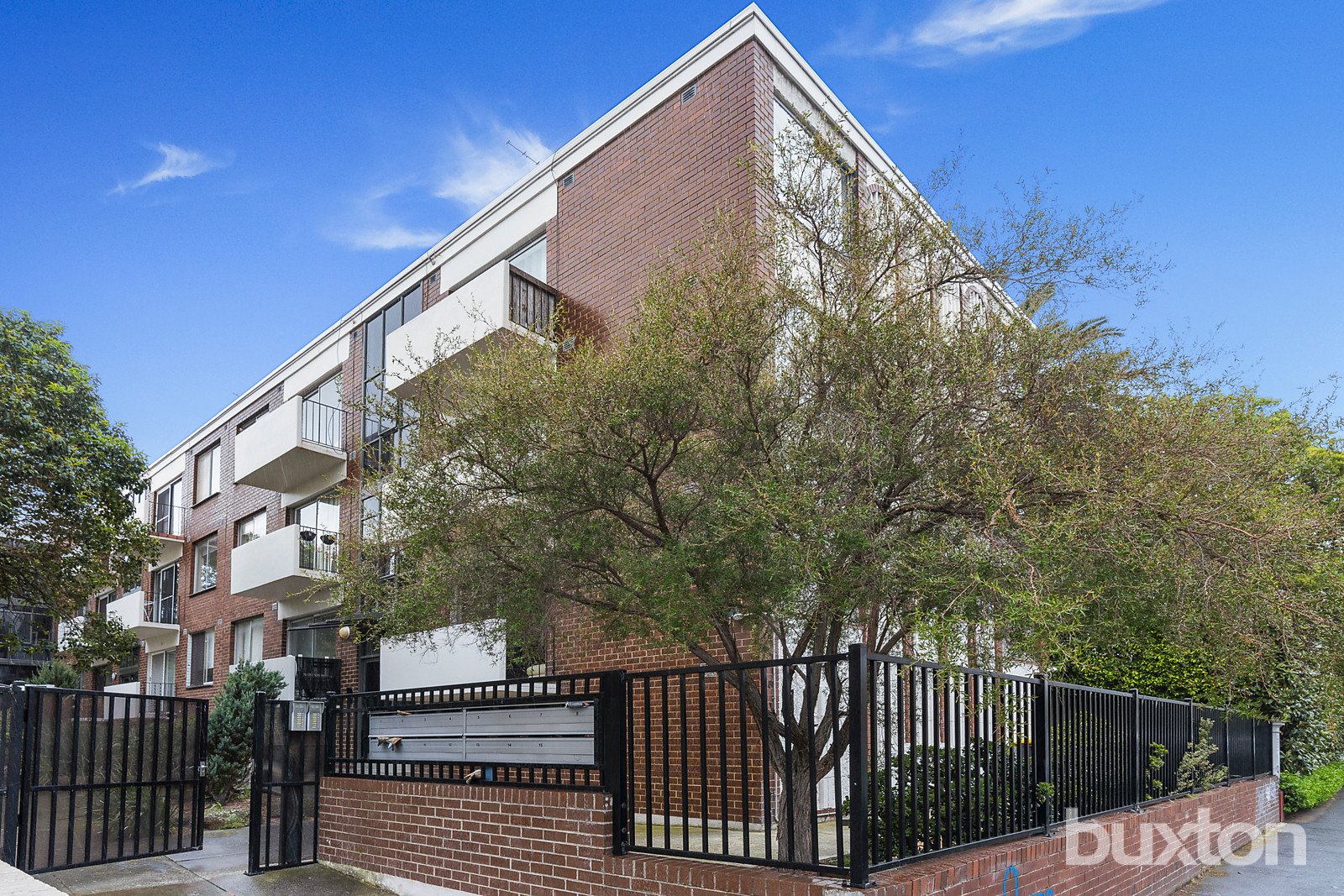 Gallery: 1/68 Alma Road
