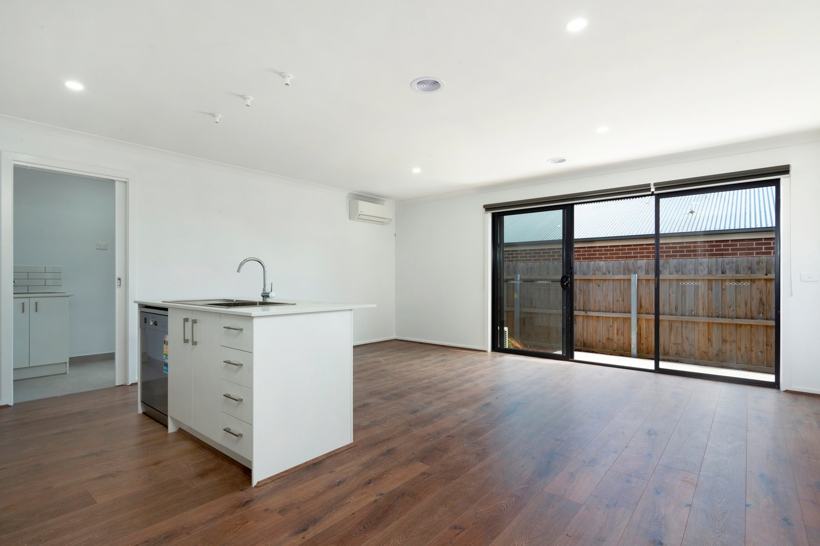 Gallery: 1/68 Christies Road